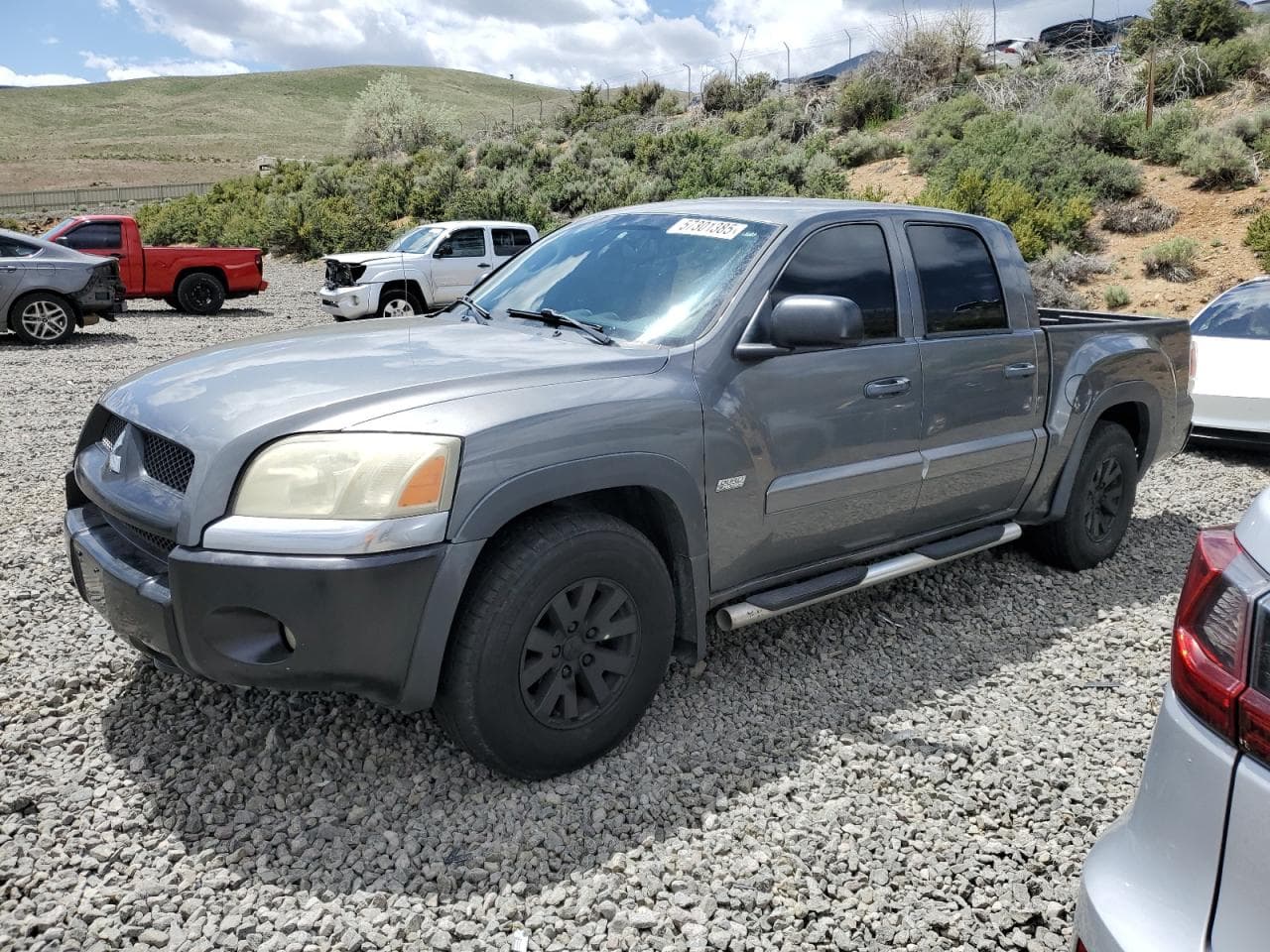 2006 Mitsubishi Raider z USA