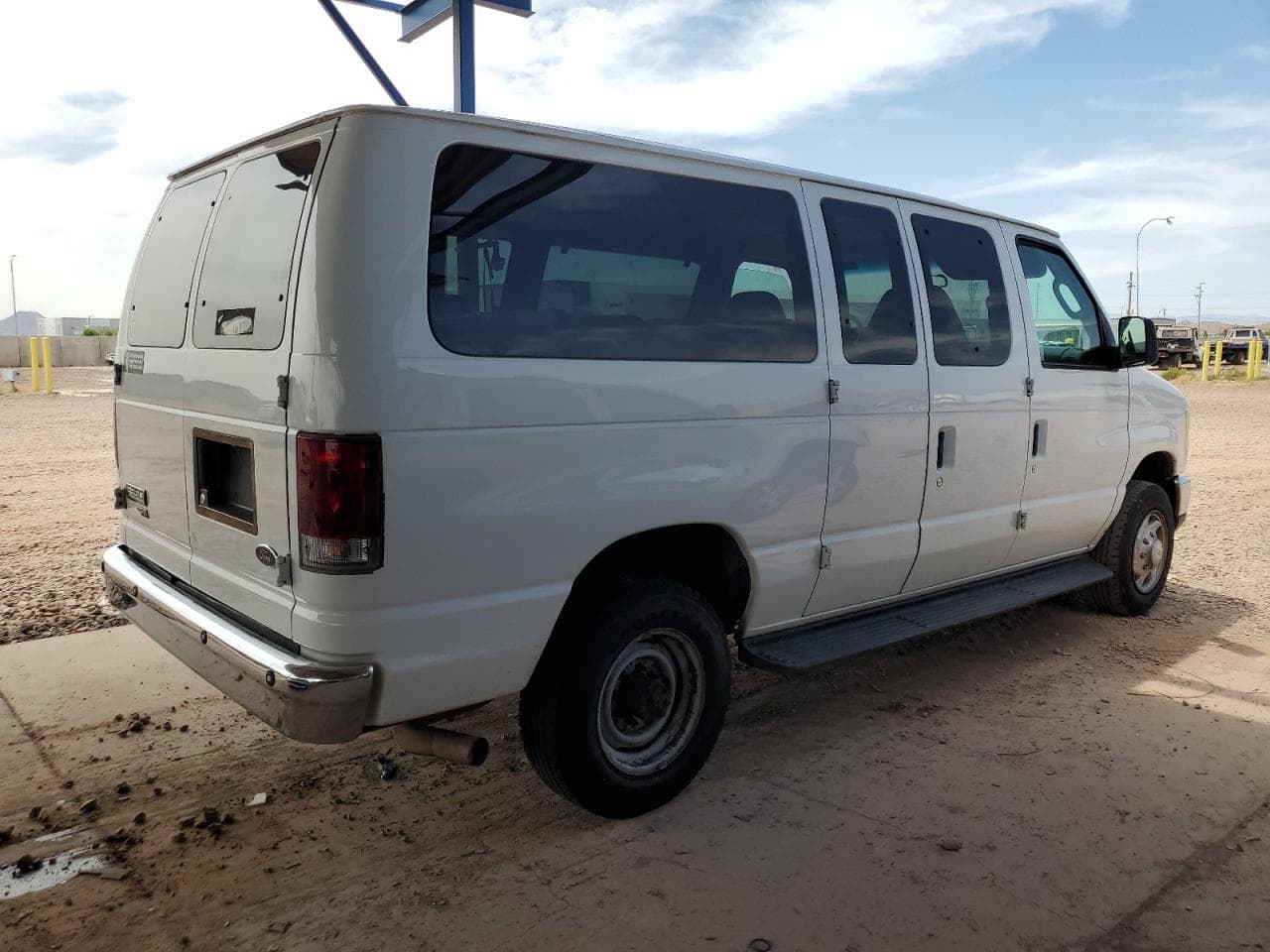2008 Ford Econoline E350 Super Duty Wagon - foto 3