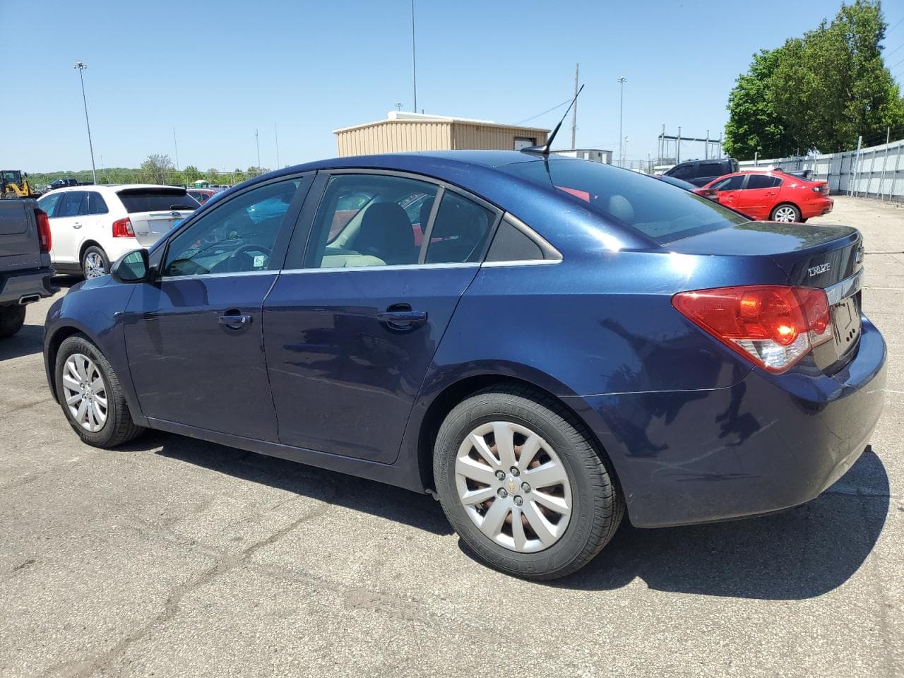 2011 Chevrolet Cruze Ls - foto 2
