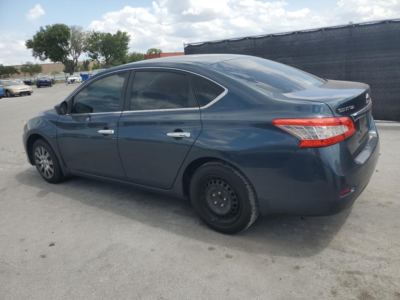 2013 Nissan Sentra S - foto 2