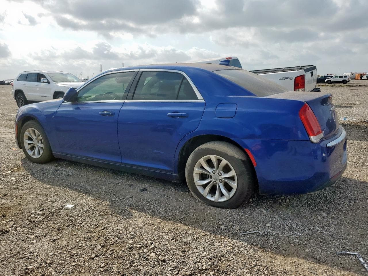 2018 Chrysler 300 Touring - foto 2