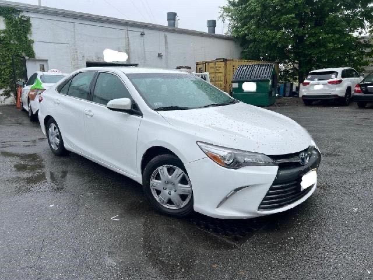 2015 Toyota Camry Hybrid