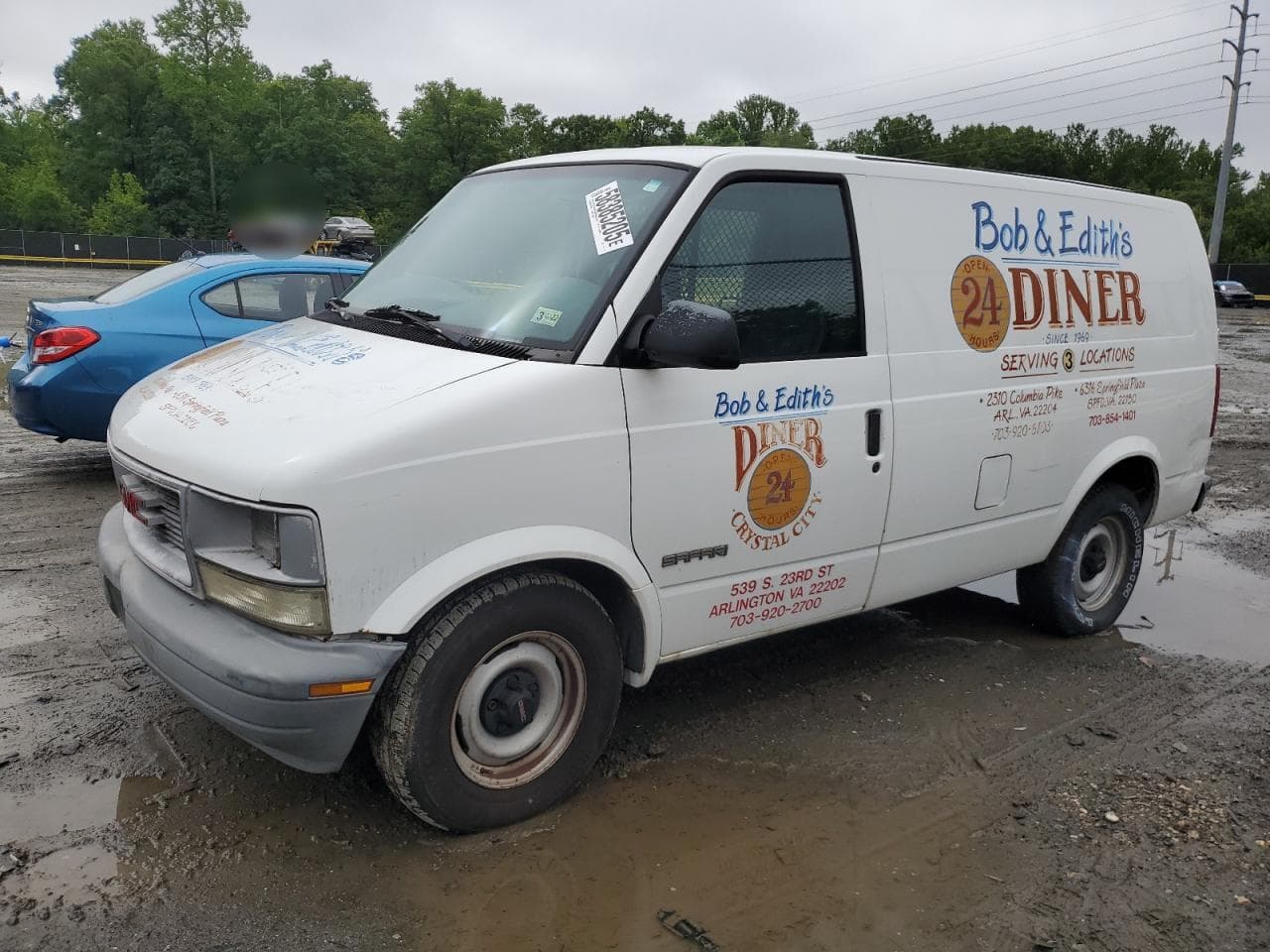 2000 GMC Safari Xt