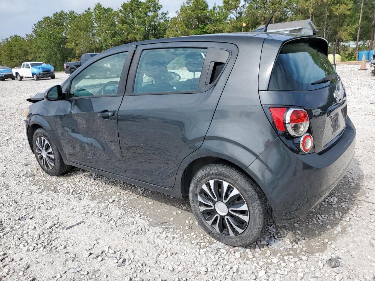 2014 Chevrolet Sonic Ls - foto 2