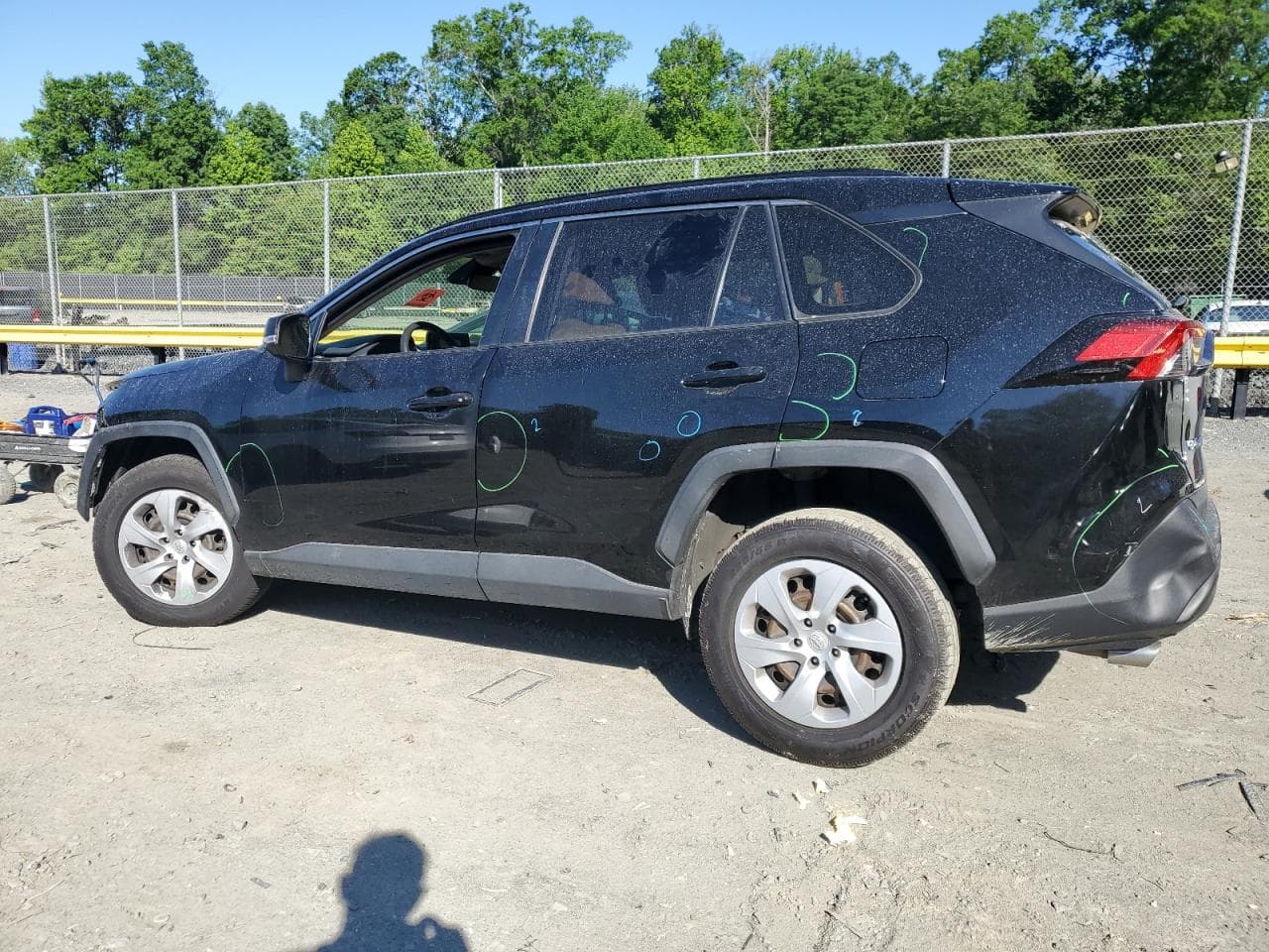 2019 Toyota Rav4 Le - foto 2