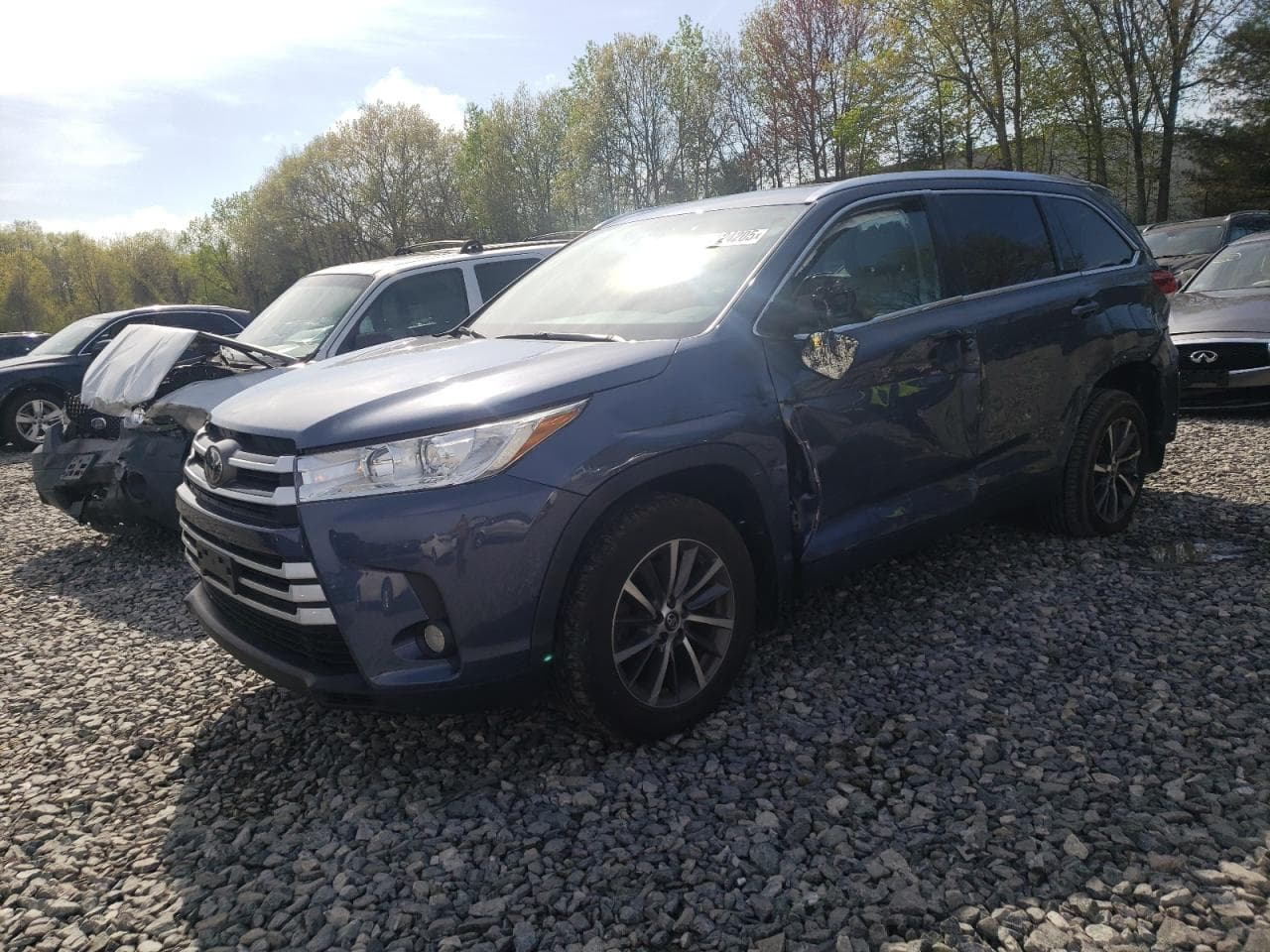 2019 Toyota Highlander Se