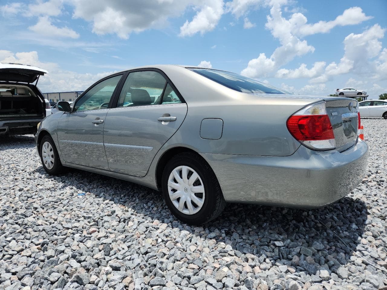 2005 Toyota Camry Le - foto 2