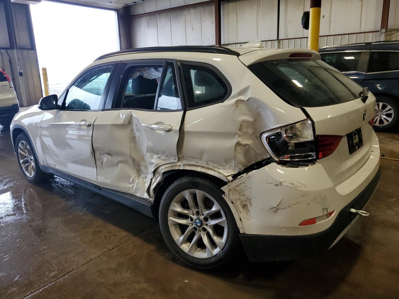 2015 BMW X1 xDrive28I - foto 2