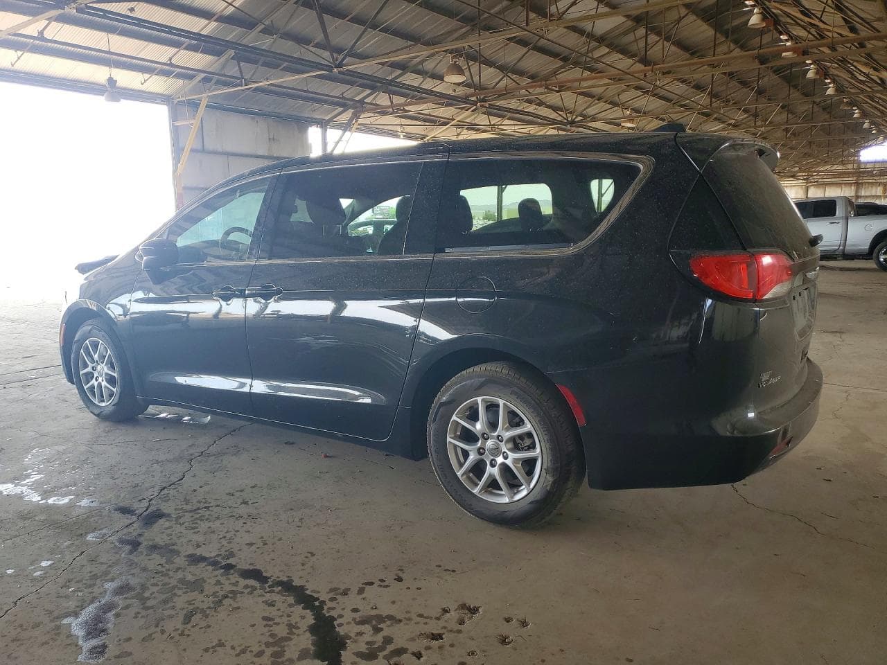 2022 Chrysler Voyager - foto 2