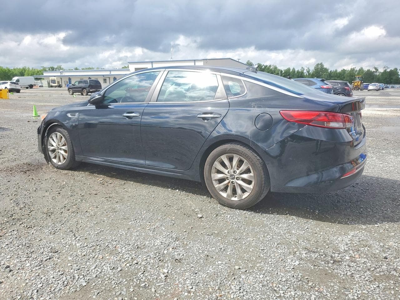 2018 Kia Optima S - foto 2