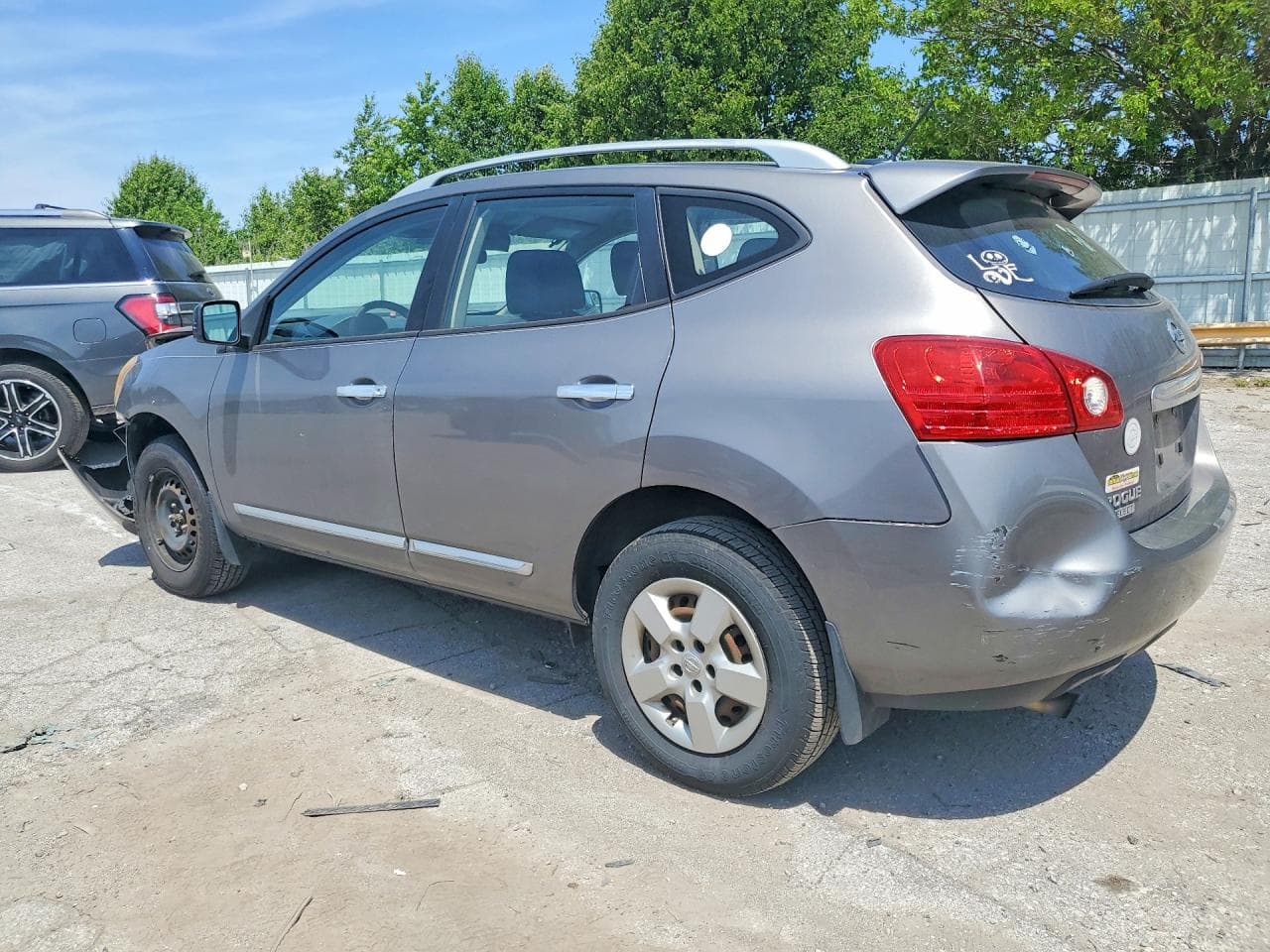 2015 Nissan Rogue Select S - foto 2