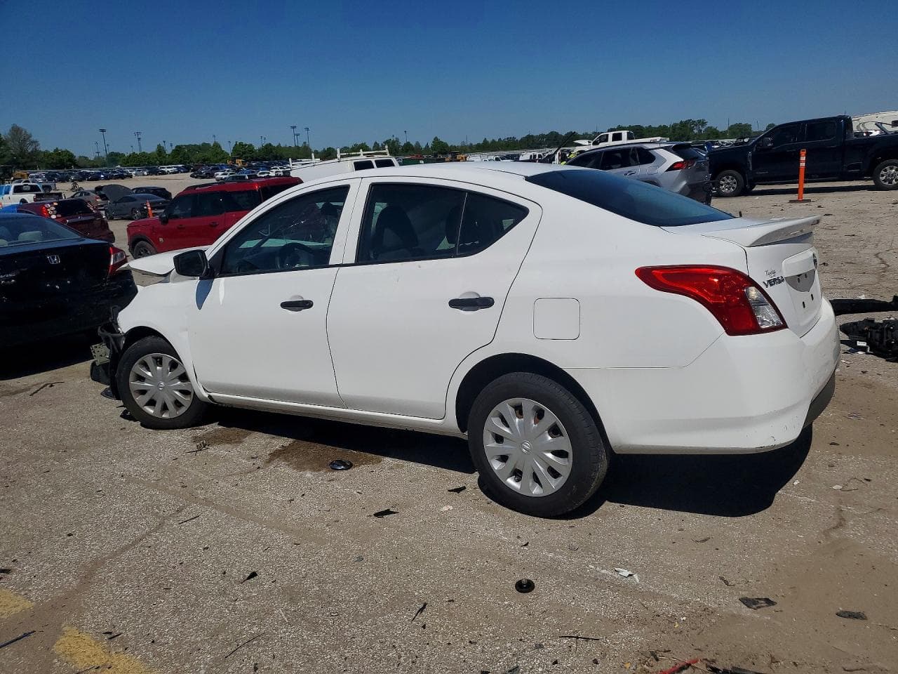 2019 Nissan Versa S Plus - foto 2