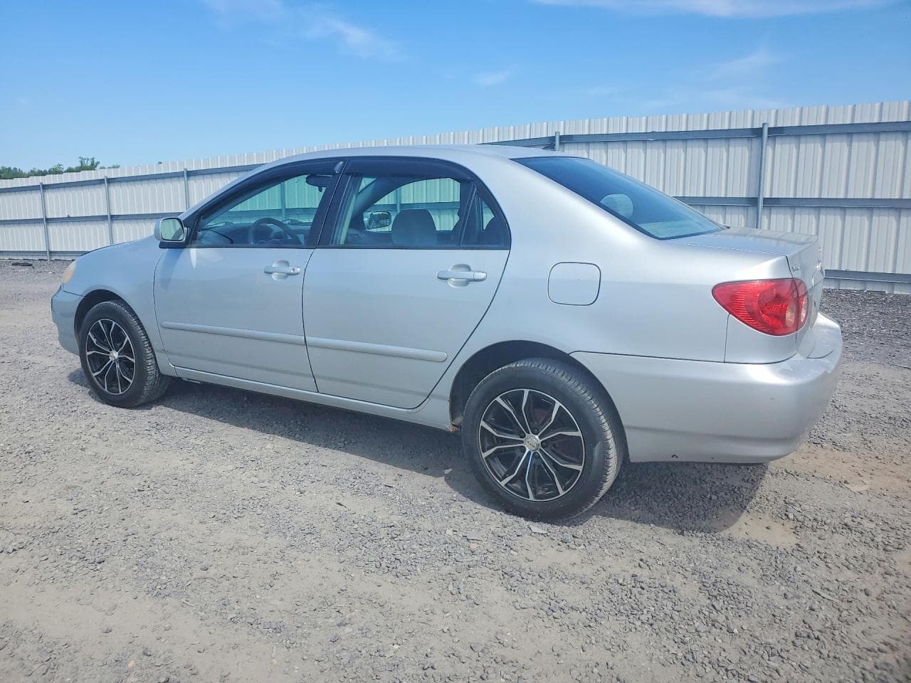 2005 Toyota Corolla Le - foto 2