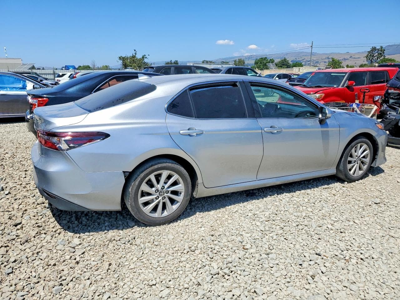 2024 Toyota Camry Le - foto 3