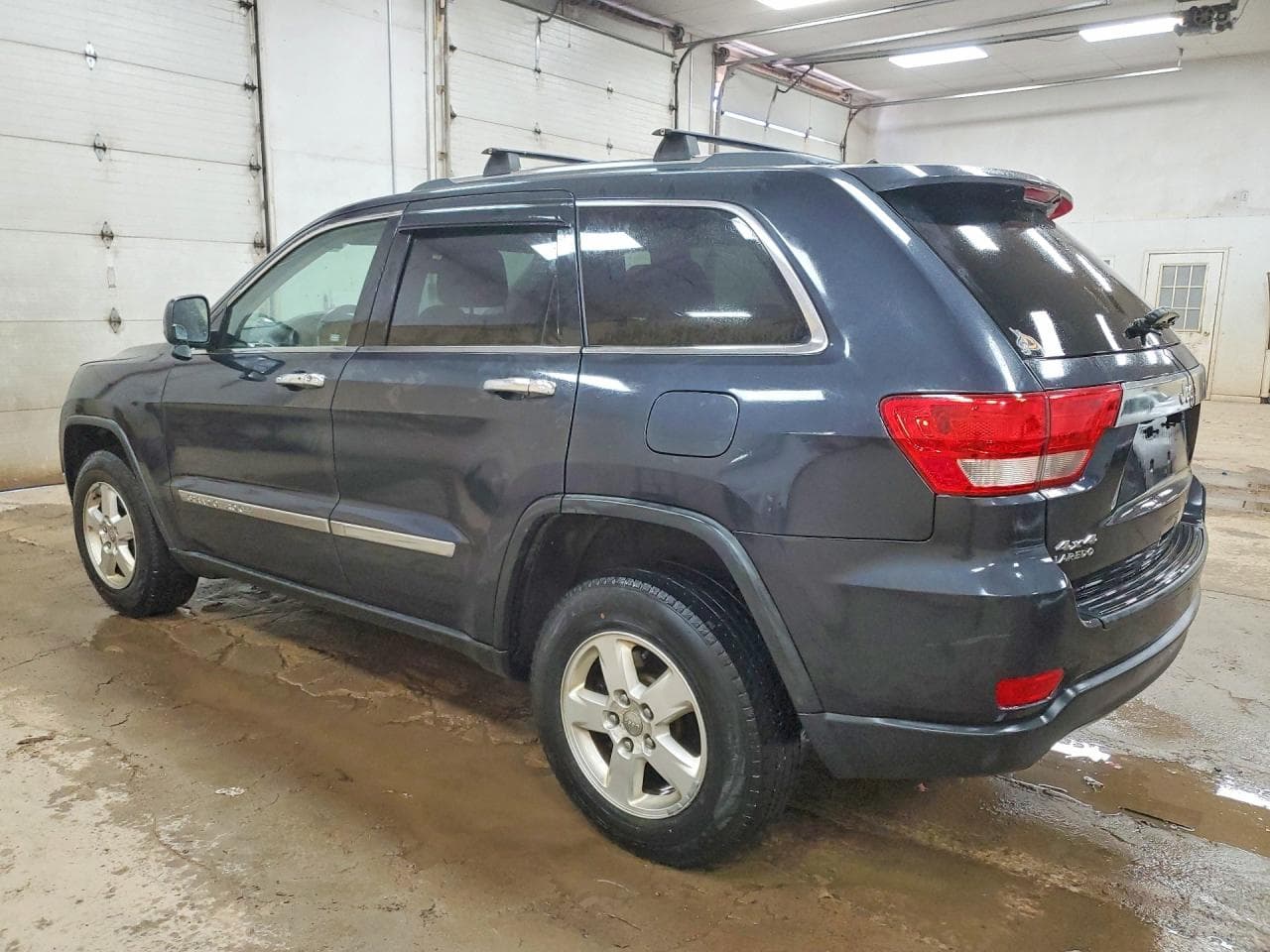 2013 Jeep Grand Cherokee Laredo - foto 2