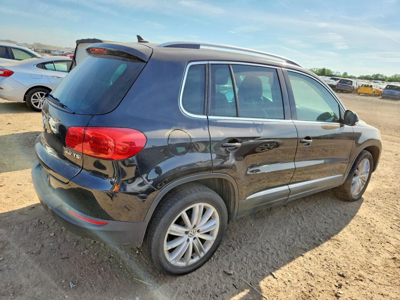 2013 Volkswagen Tiguan S - foto 3