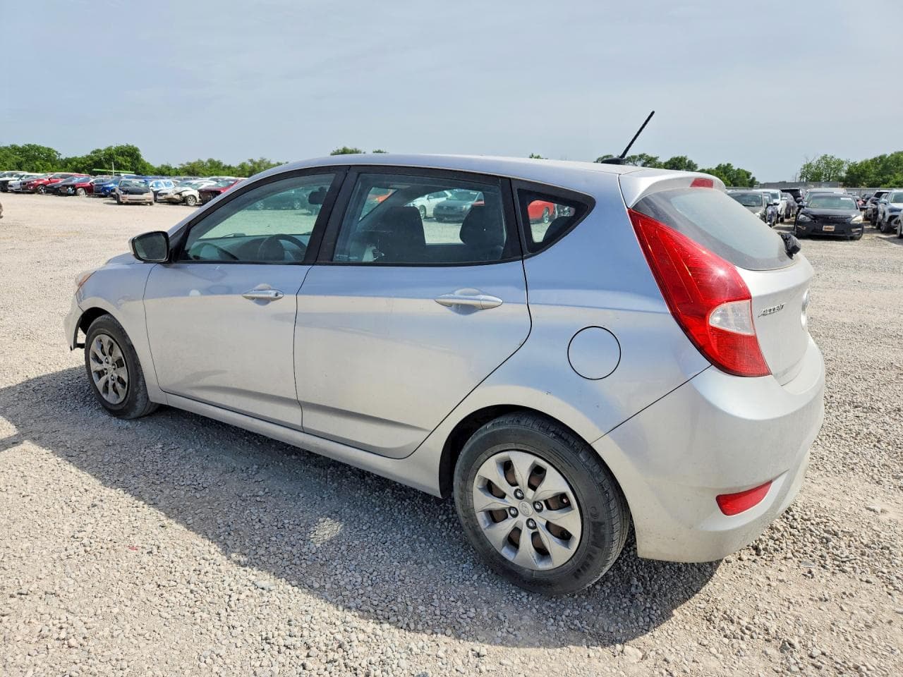 2017 Hyundai Accent Se - foto 2