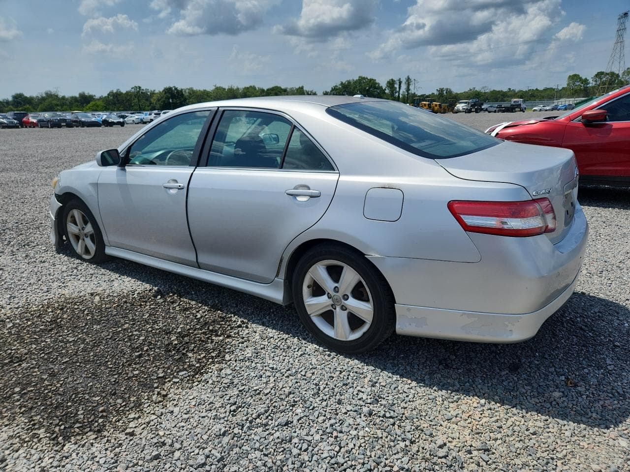 2011 Toyota Camry Se - foto 2