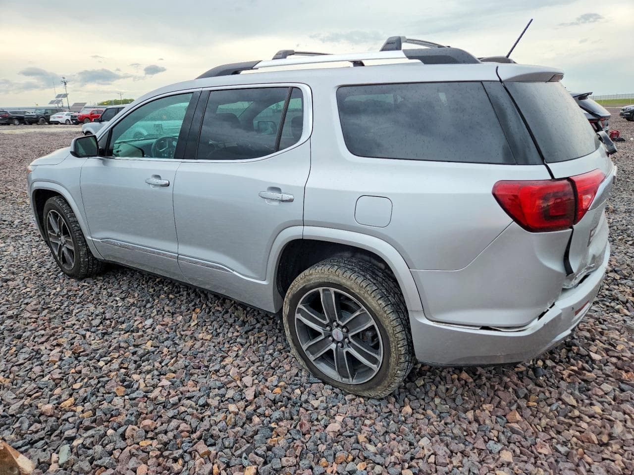 2018 GMC Acadia Denali - foto 2