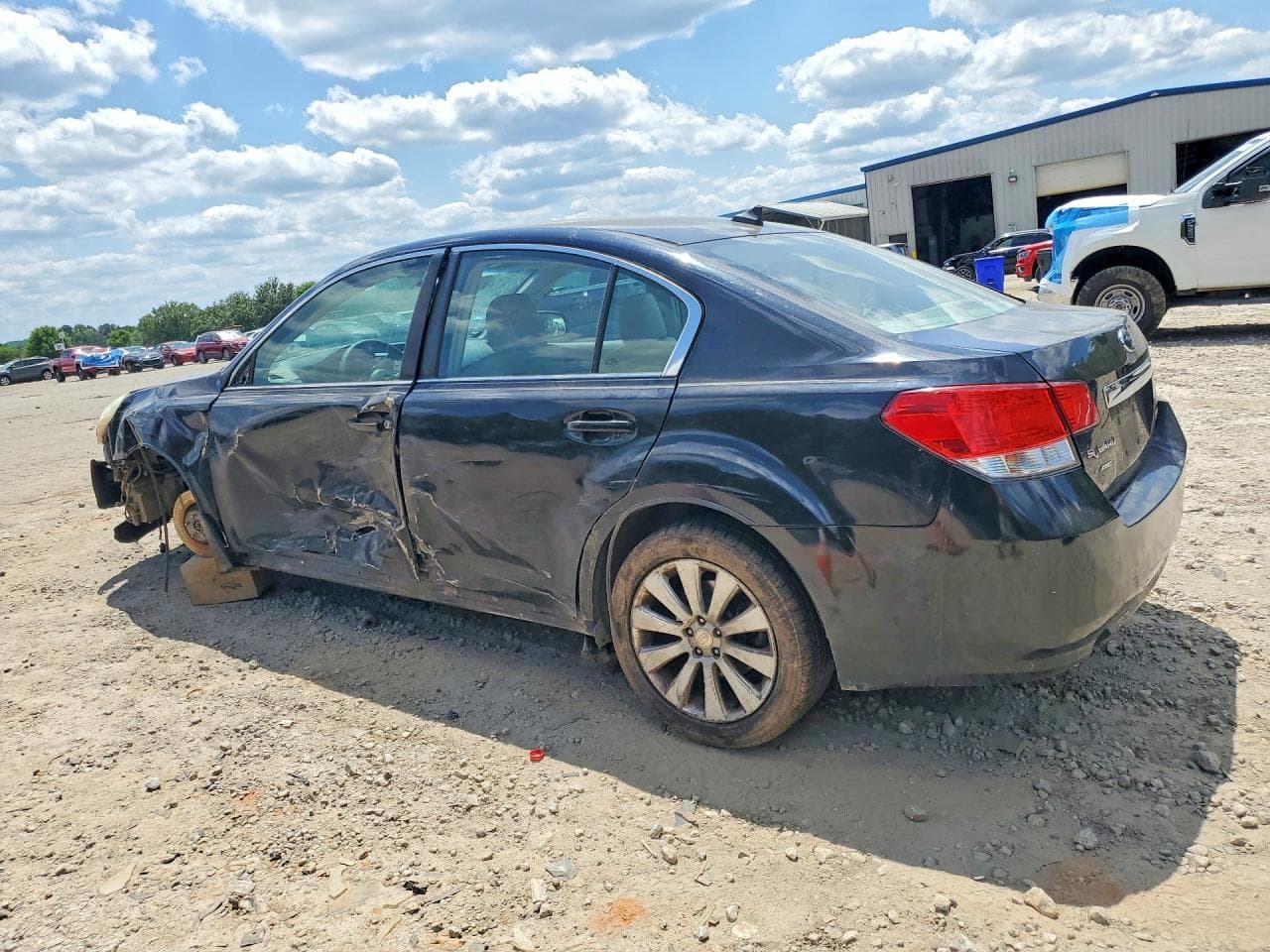 2011 Subaru Legacy 3.6R Limited - foto 2