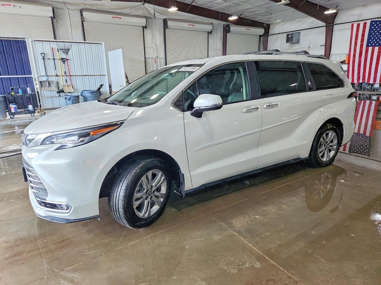 2024 Toyota Sienna Platinum 7-Passenger