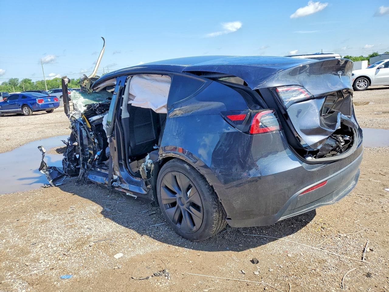 2024 Tesla Model Y - foto 2