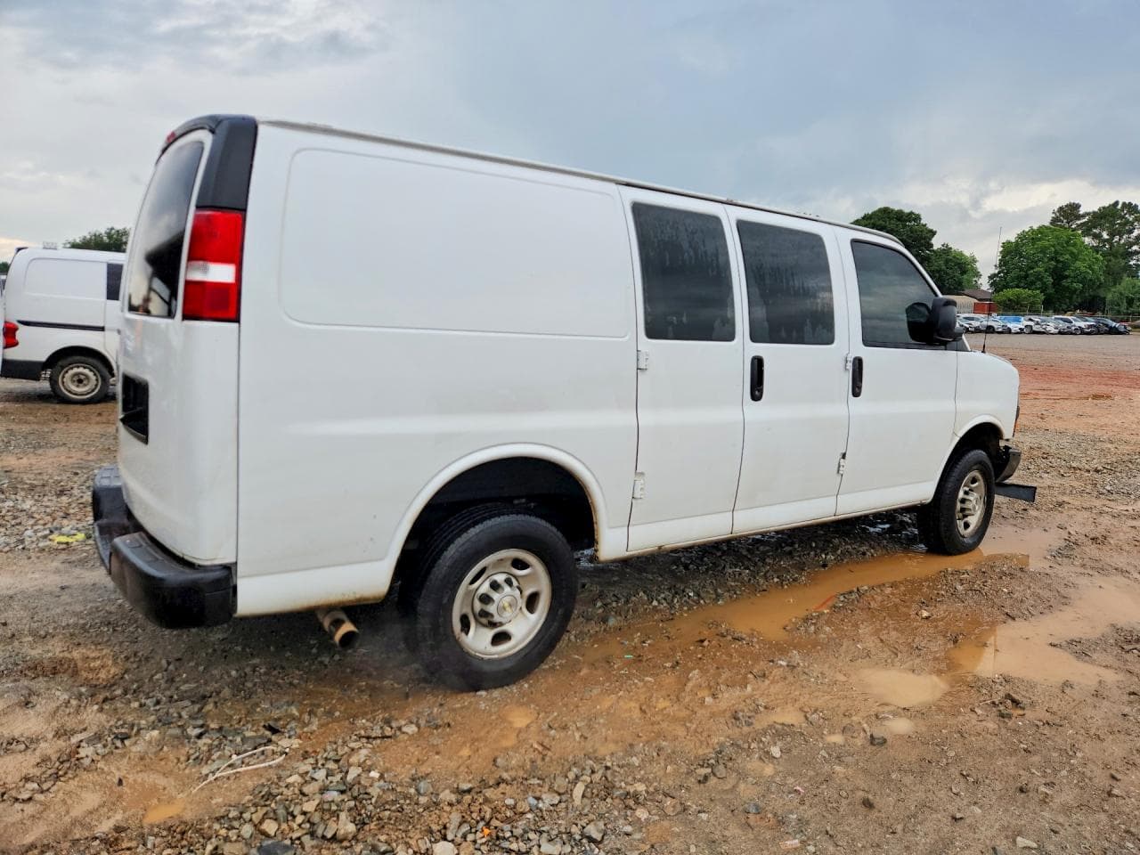 2023 Chevrolet Express G2500 - foto 3