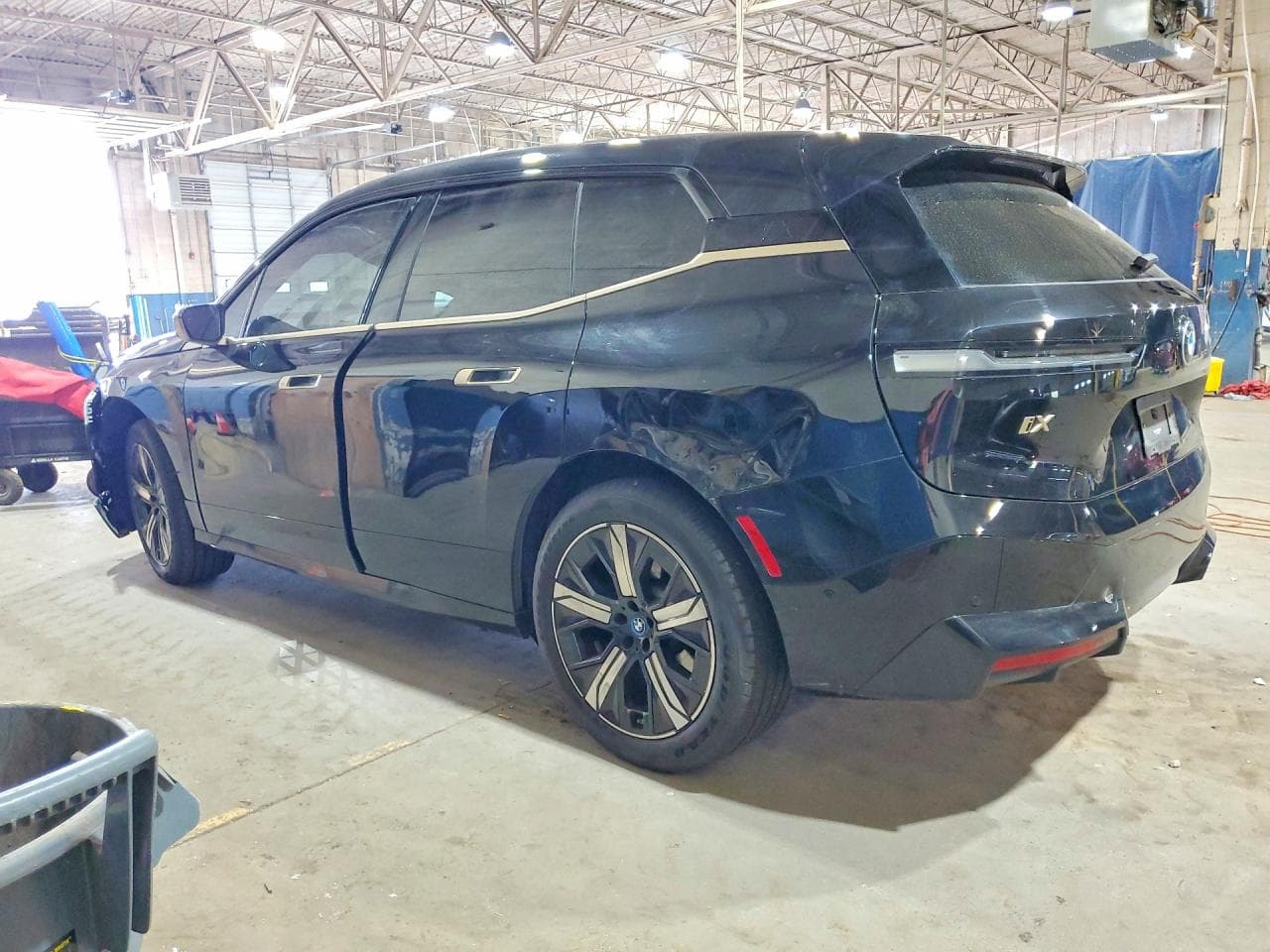 2024 BMW Ix xDrive50 - foto 2