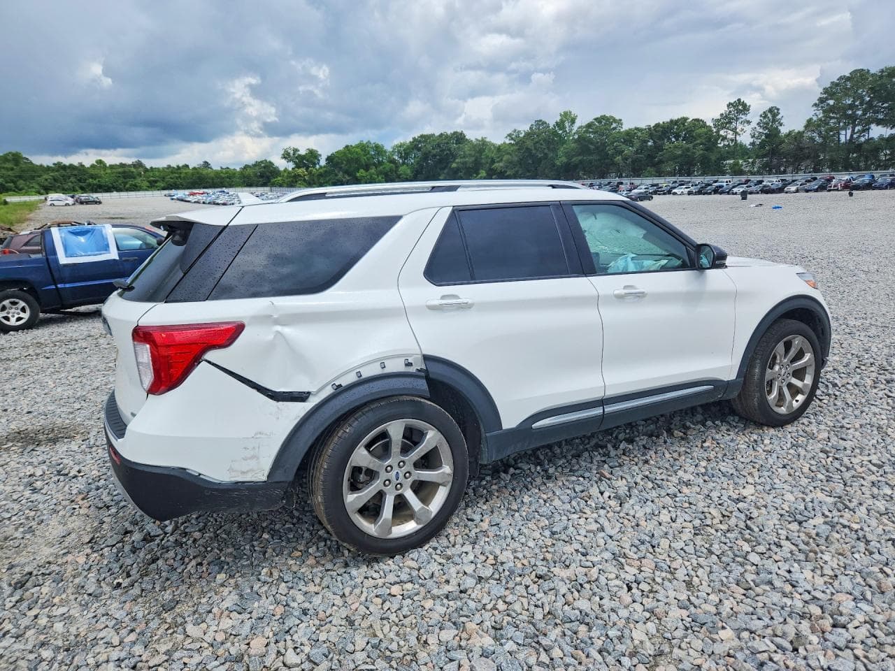 2020 Ford Explorer Platinum - foto 3