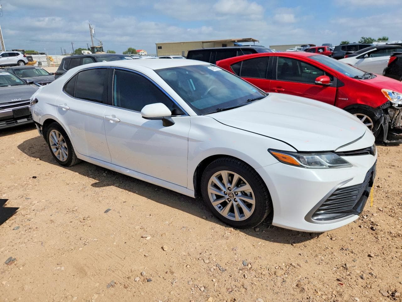 2023 Toyota Camry Le - foto 4
