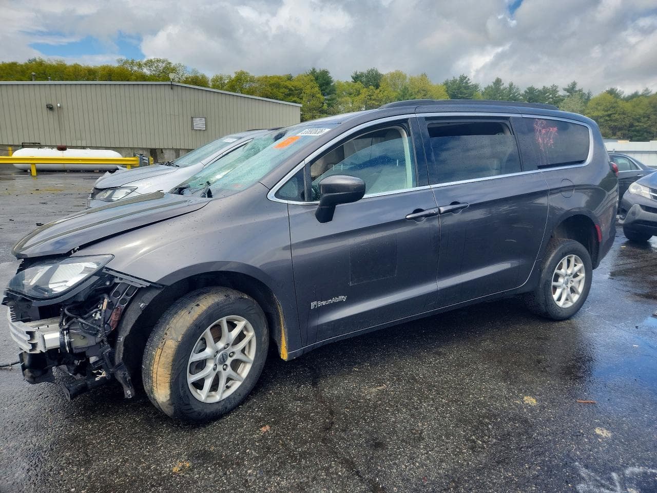 2021 Chrysler Voyager Lxi