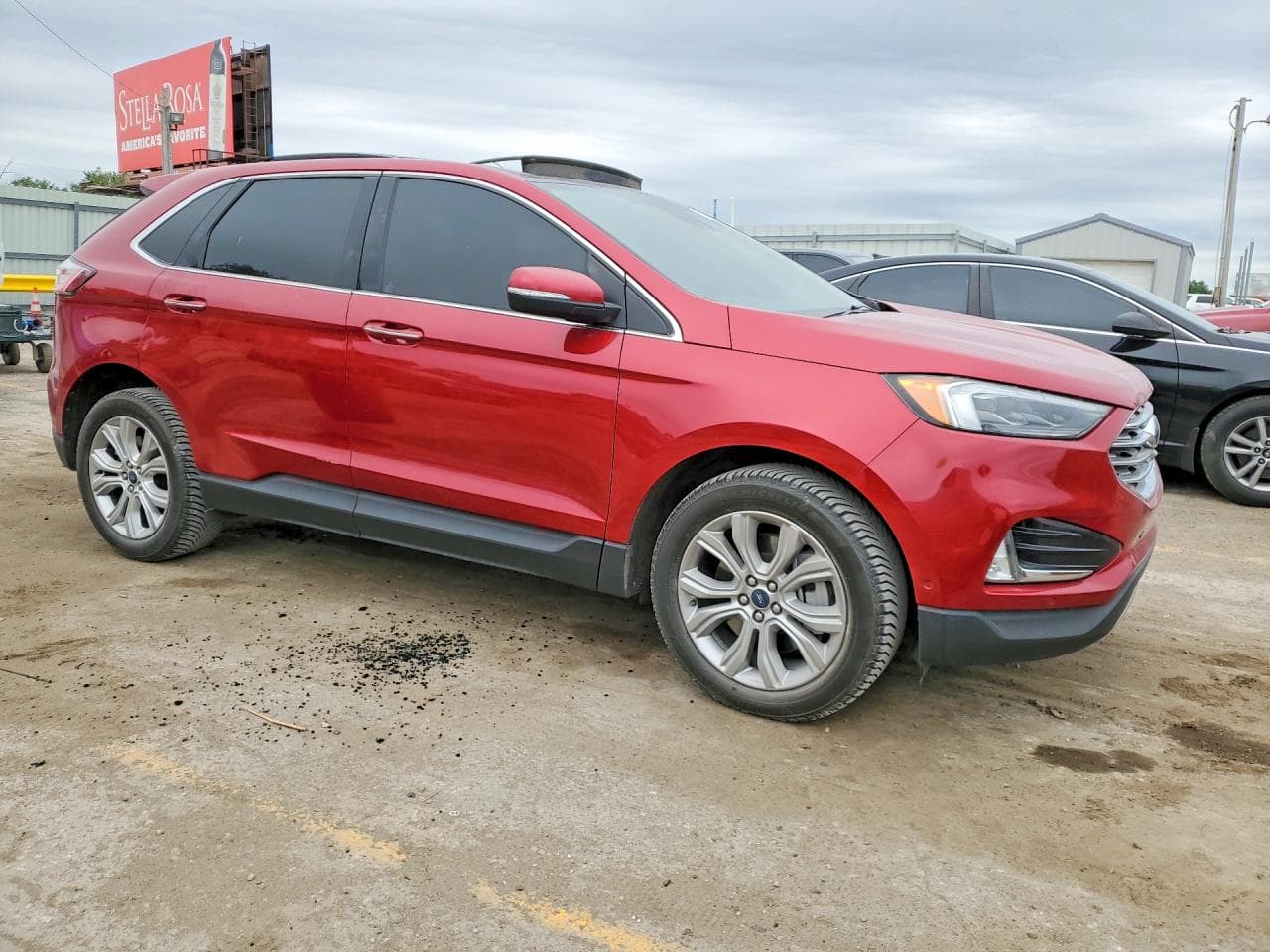 2021 Ford Edge Titanium - foto 4