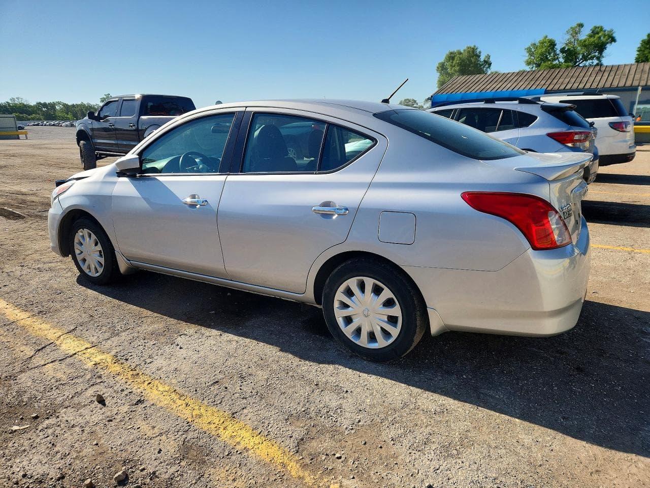 2019 Nissan Versa Sv - foto 2