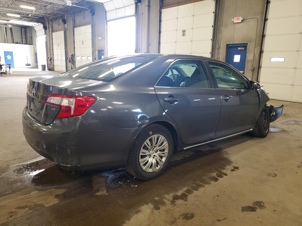 2012 Toyota Camry Le - foto 3