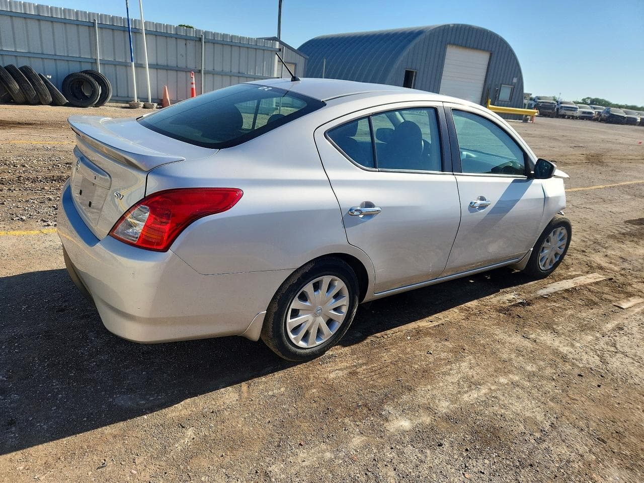 2019 Nissan Versa Sv - foto 3