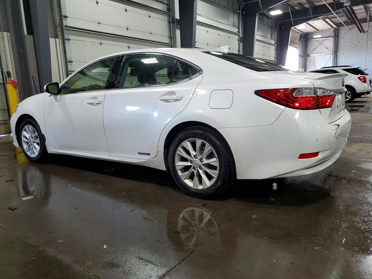 2015 Lexus Es 300H - foto 2