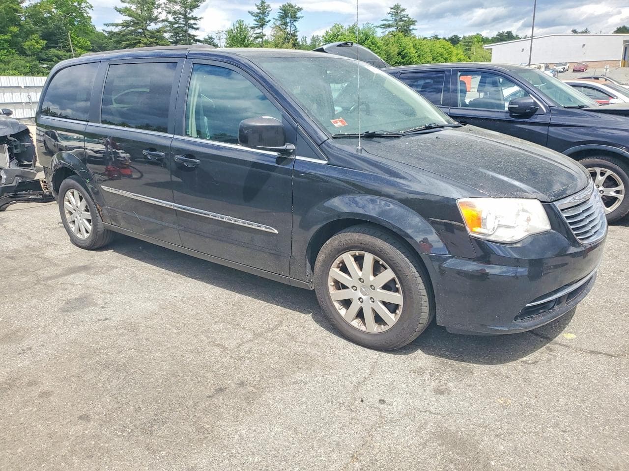 2014 Chrysler Town & Country Touring - foto 4
