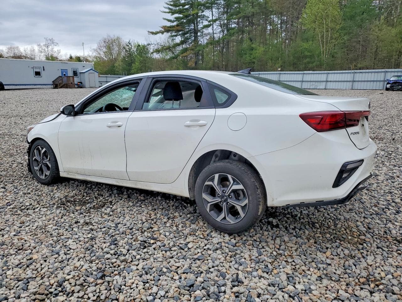 2020 Kia Forte - foto 2