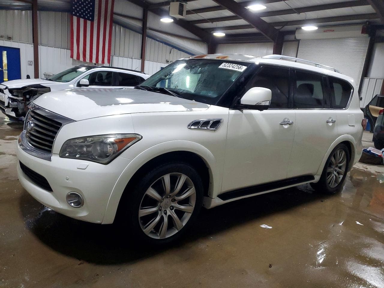 Infiniti QX56 2013 z USA