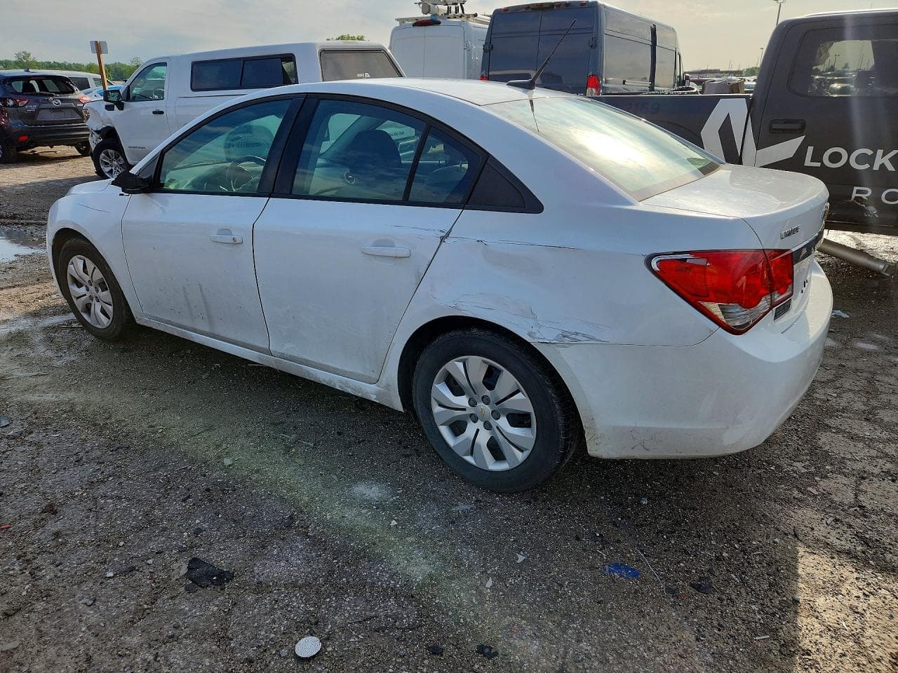 2014 Chevrolet Cruze Ls - foto 2