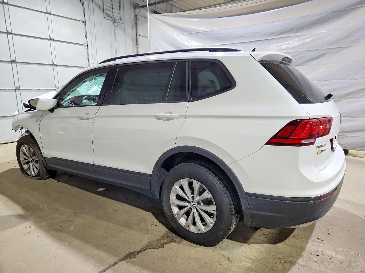 2020 Volkswagen Tiguan S - foto 2