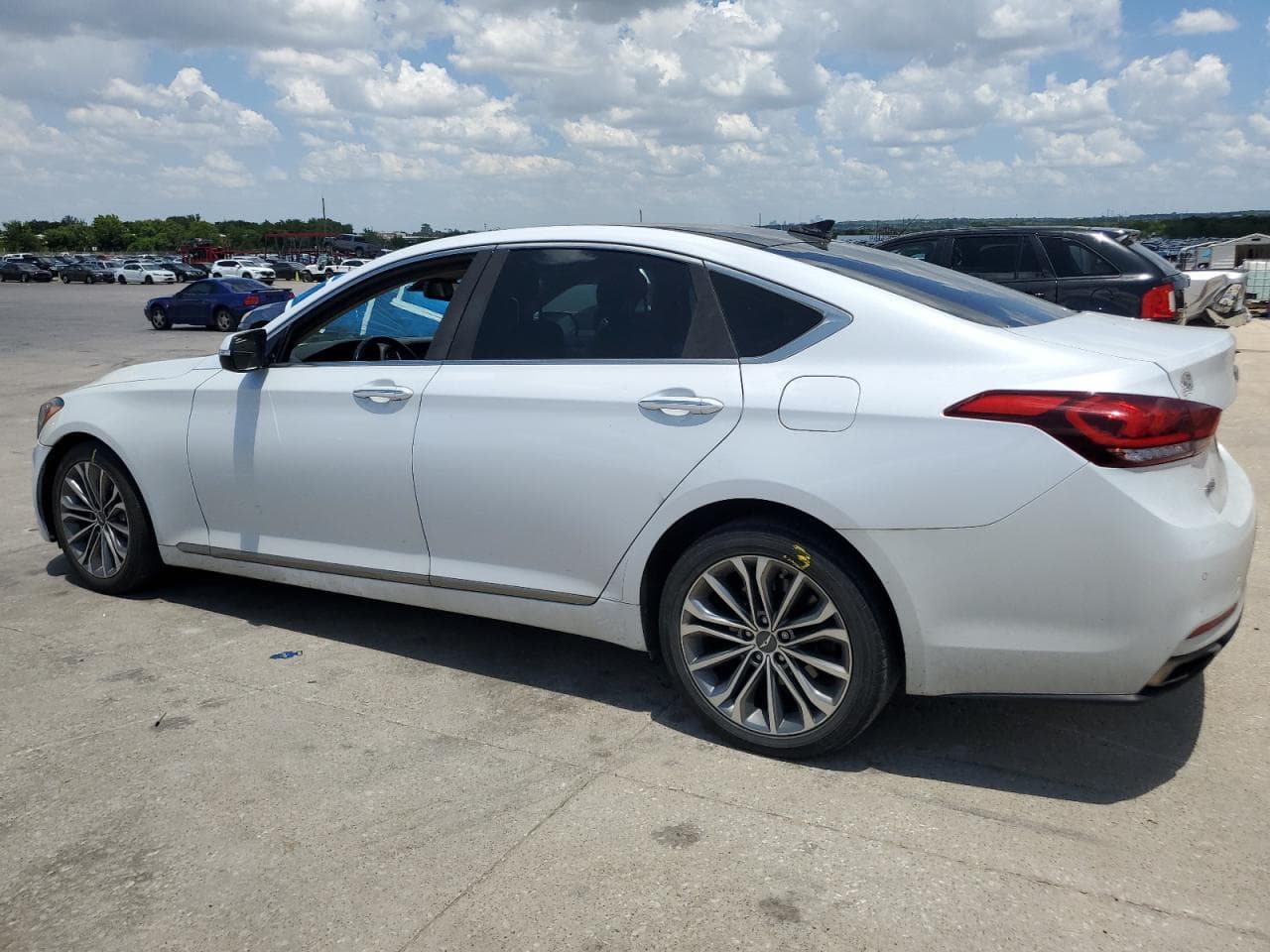 2016 Hyundai Genesis 3.8 - foto 2