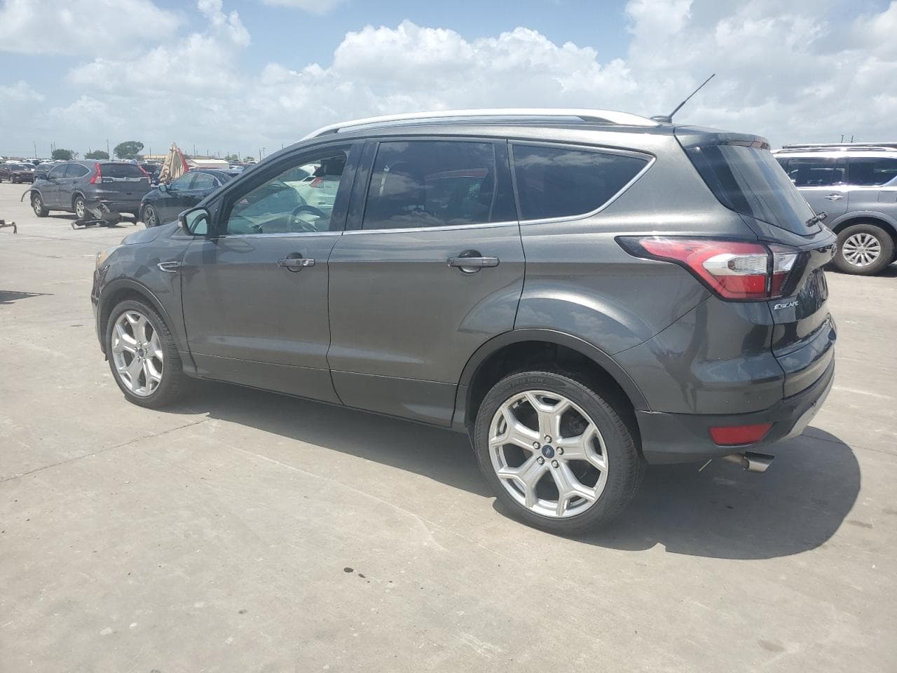 2017 Ford Escape Titanium - foto 2