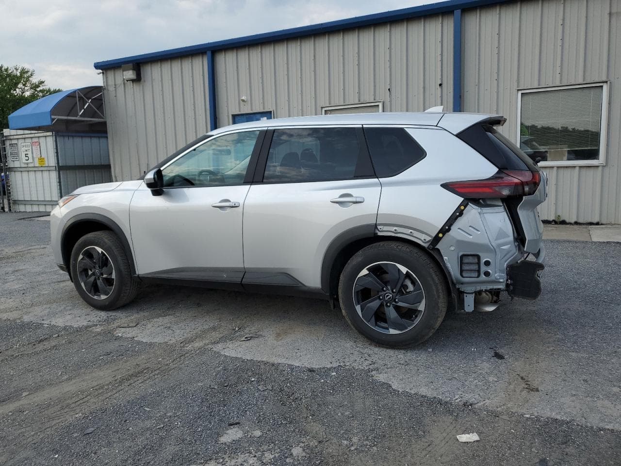2025 Nissan Rogue Sv - foto 2