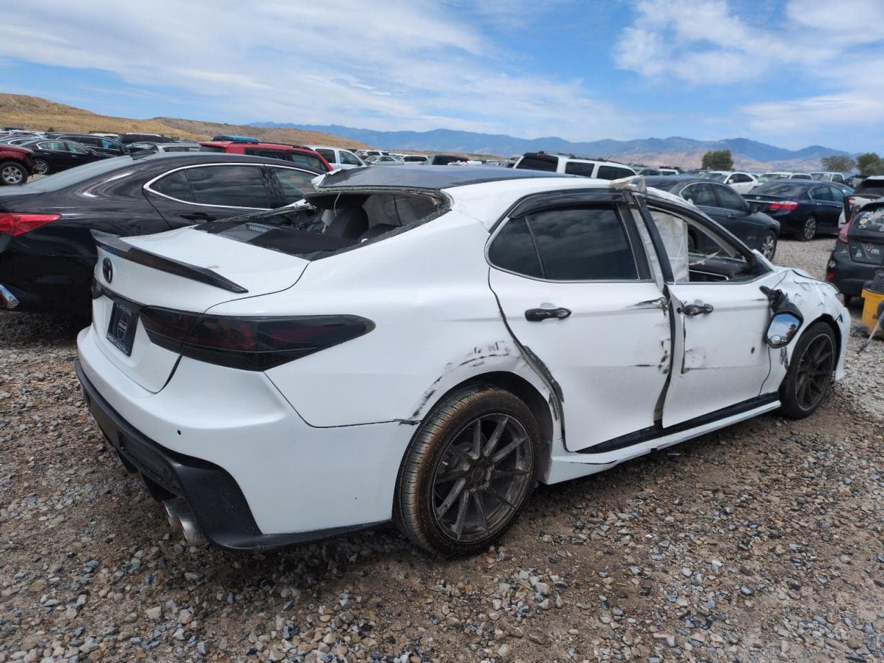 2018 Toyota Camry Le - foto 3