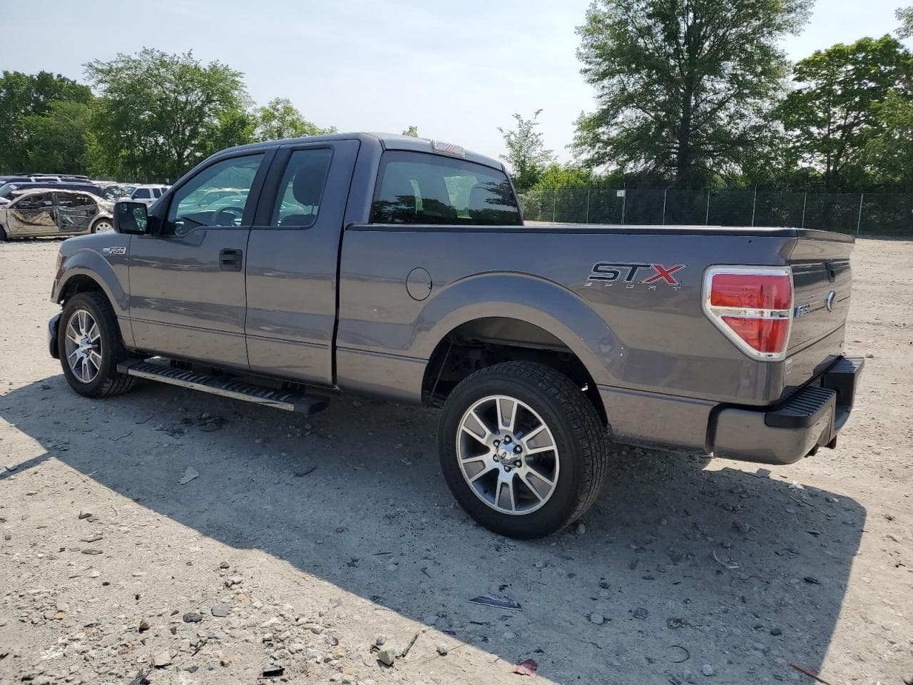 2014 Ford F150 Super Cab - foto 2