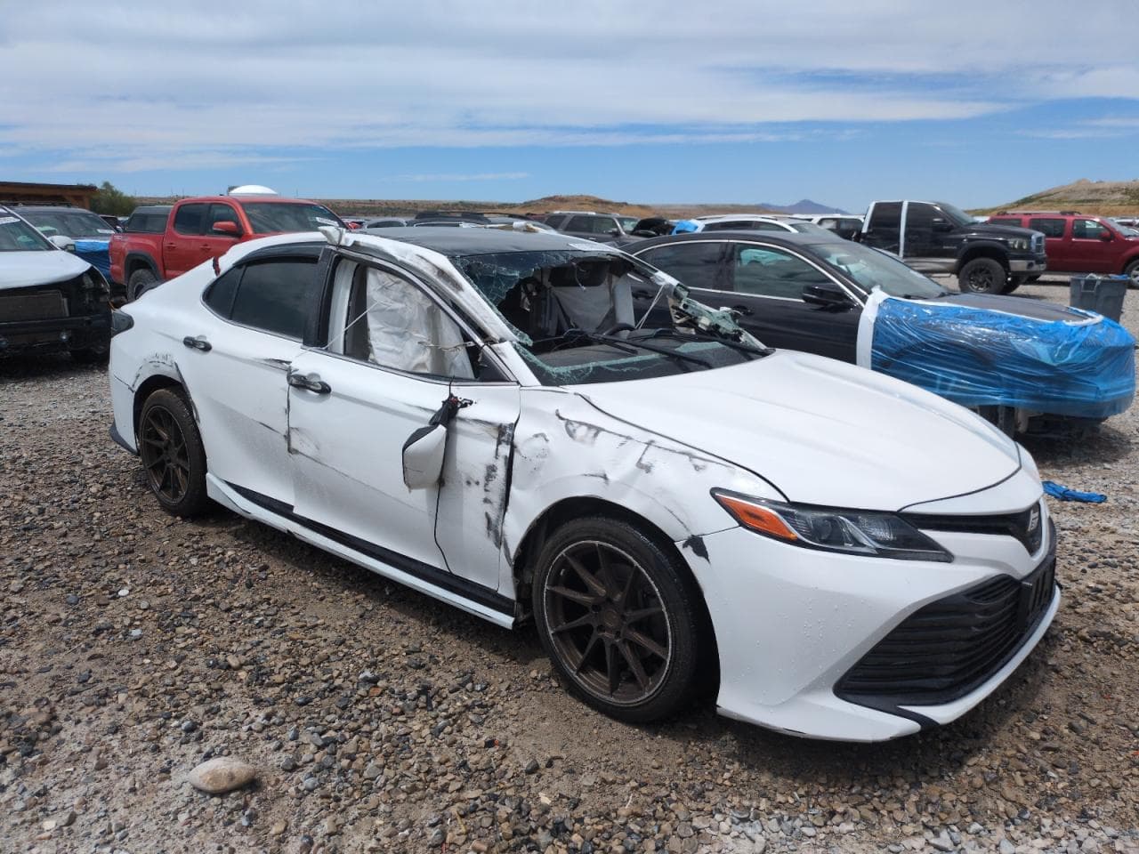 2018 Toyota Camry Le - foto 4