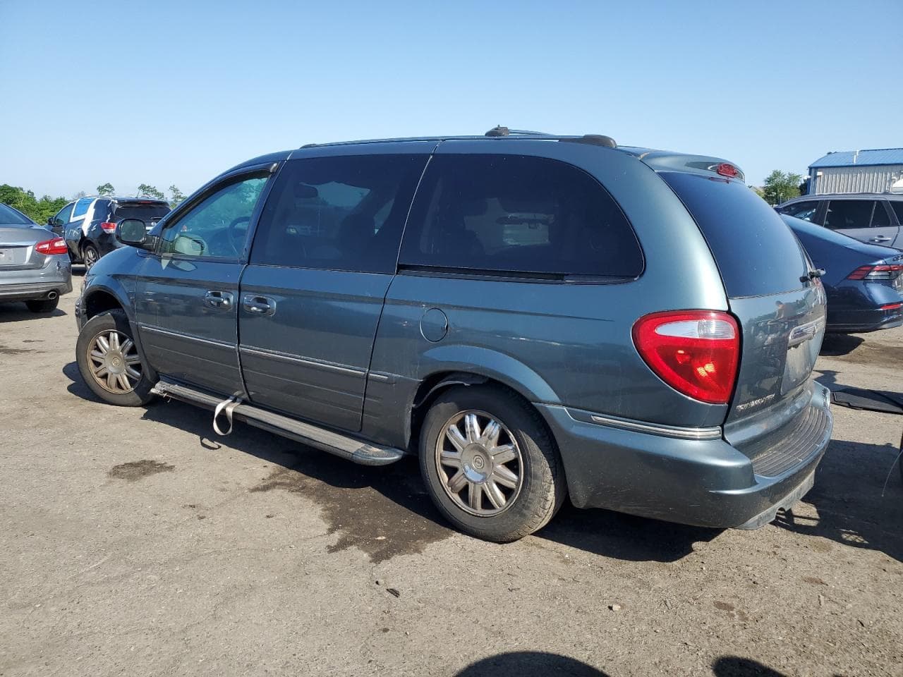 2005 Chrysler Town & Country Limited - foto 2