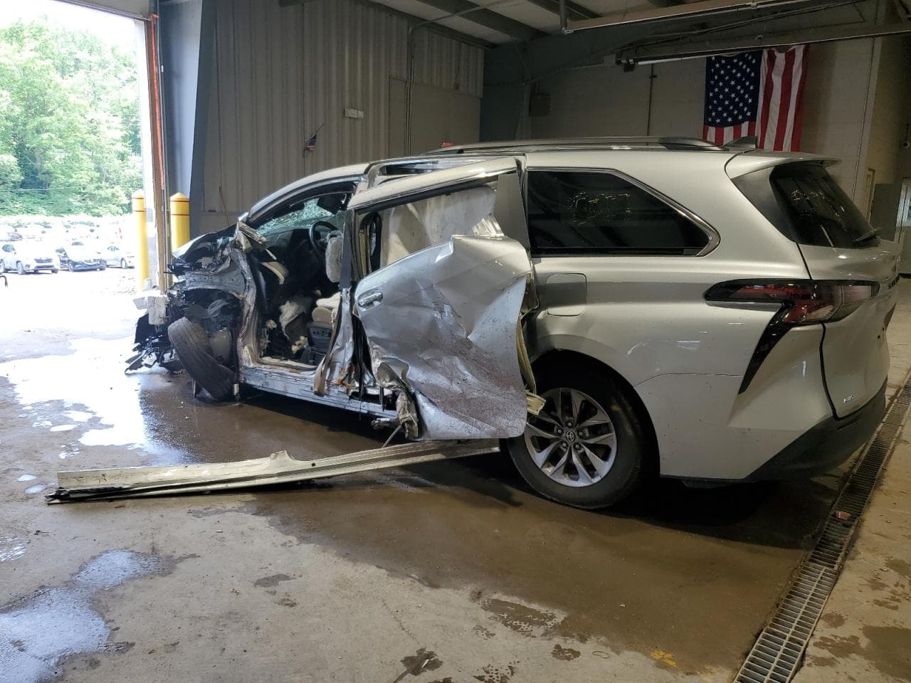 2024 Toyota Sienna Xle - foto 2