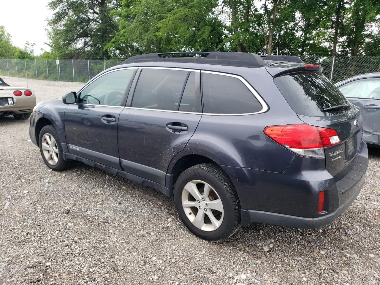 2013 Subaru Outback 2.5I Premium - foto 2